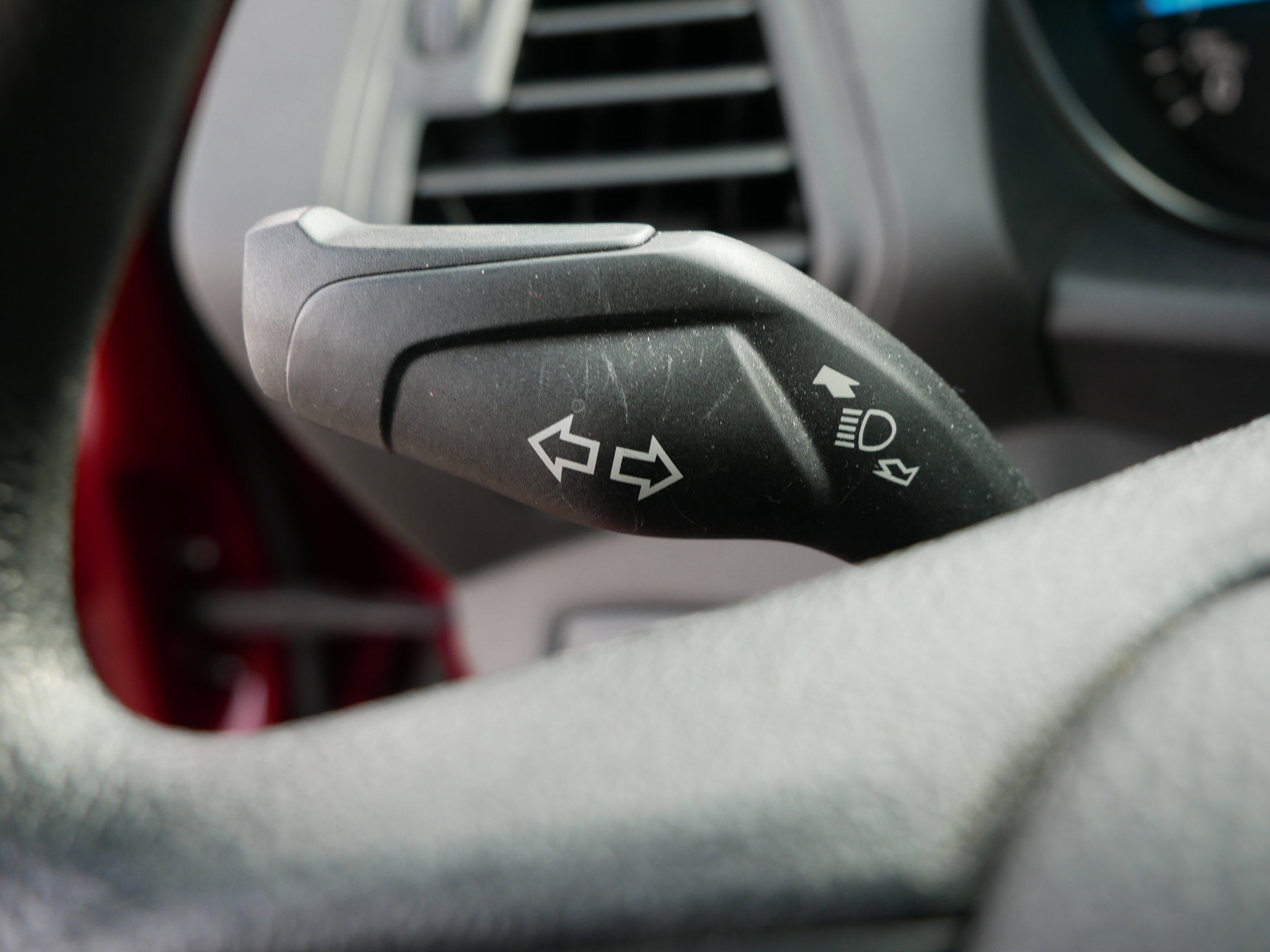 Certified 2018 Ford Escape SE image 20