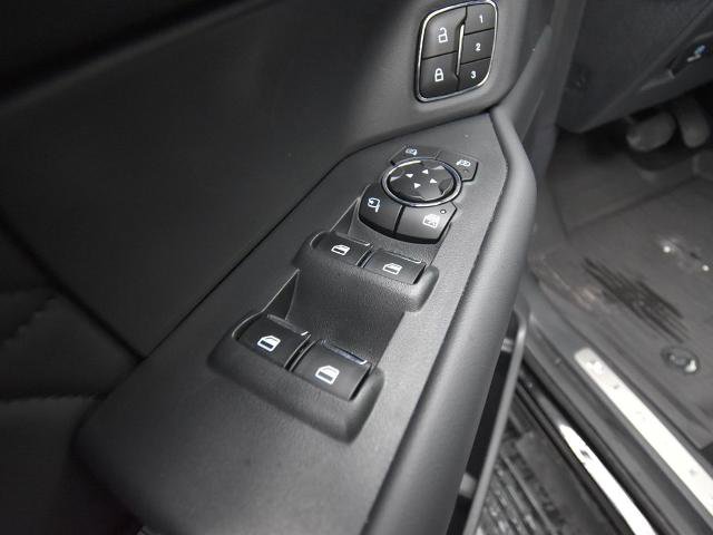 Certified 2024 Ford Expedition Max Platinum image 15