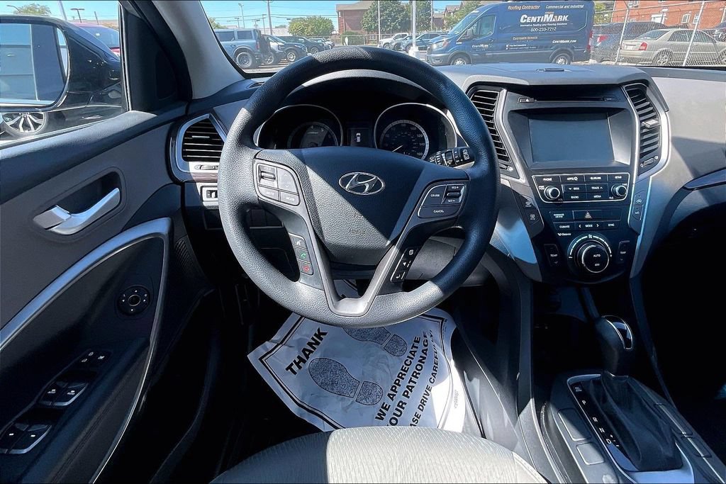 Used 2017 Hyundai Santa Fe Sport FWD image 4