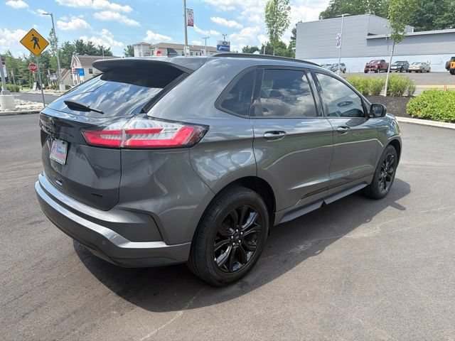 Certified 2024 Ford Edge SE w/ Black Appearance Package AWD/4WD image 6