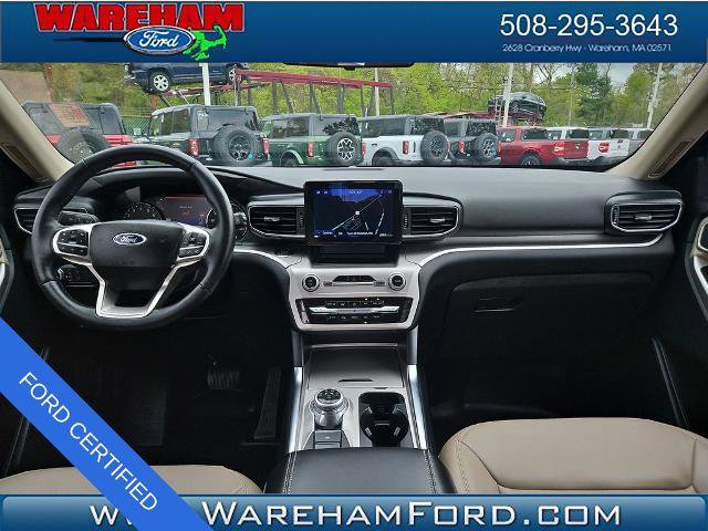 Certified 2022 Ford Explorer XLT w/ Equipment Group 202A AWD/4WD image 3