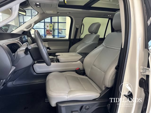 Certified 2025 Ford Expedition Active RWD image 11