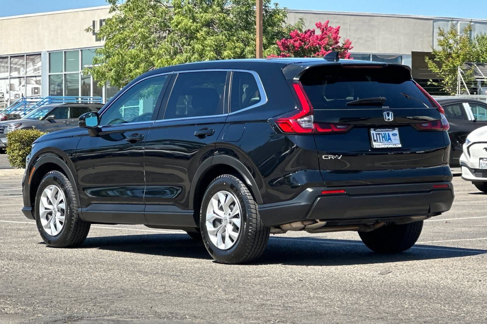 Used 2025 Honda CR-V LX image 7