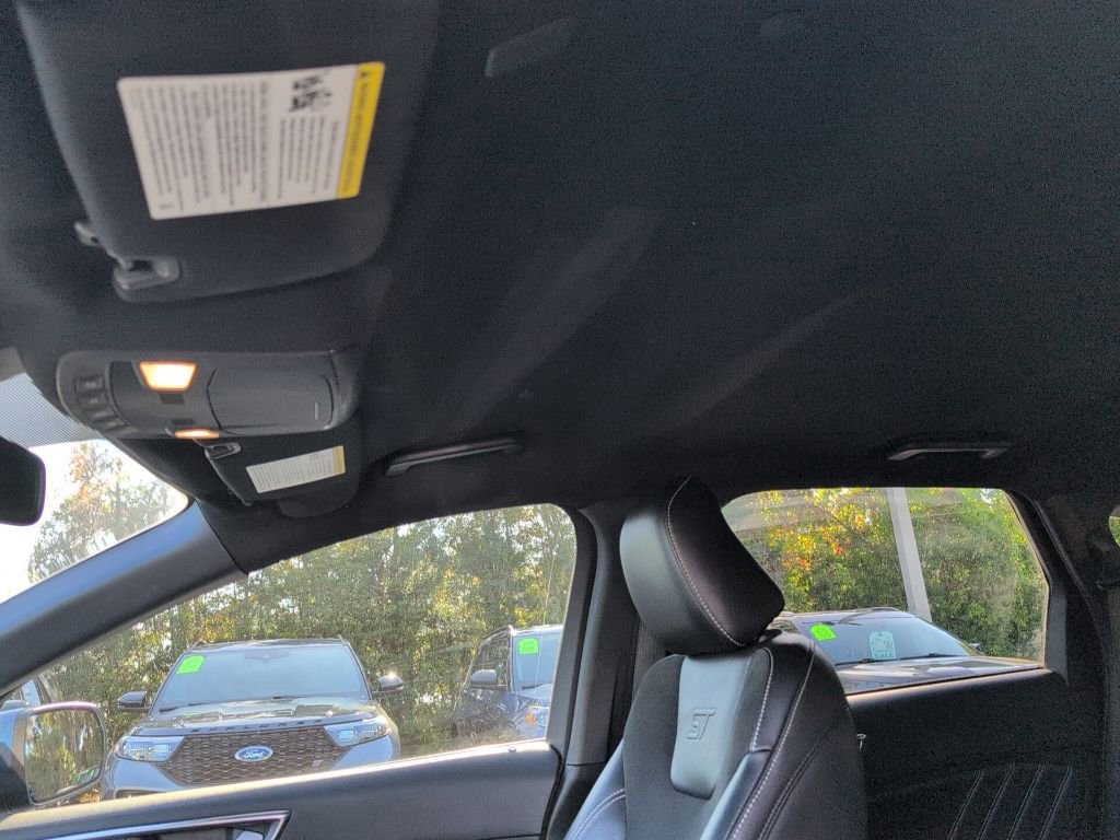 Certified 2021 Ford Edge ST image 10