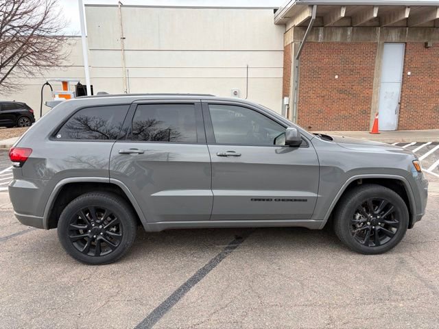 Used 2020 Jeep Grand Cherokee Altitude image 6