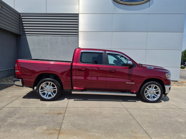 Used 2024 RAM 1500 Laramie AWD/4WD image 3