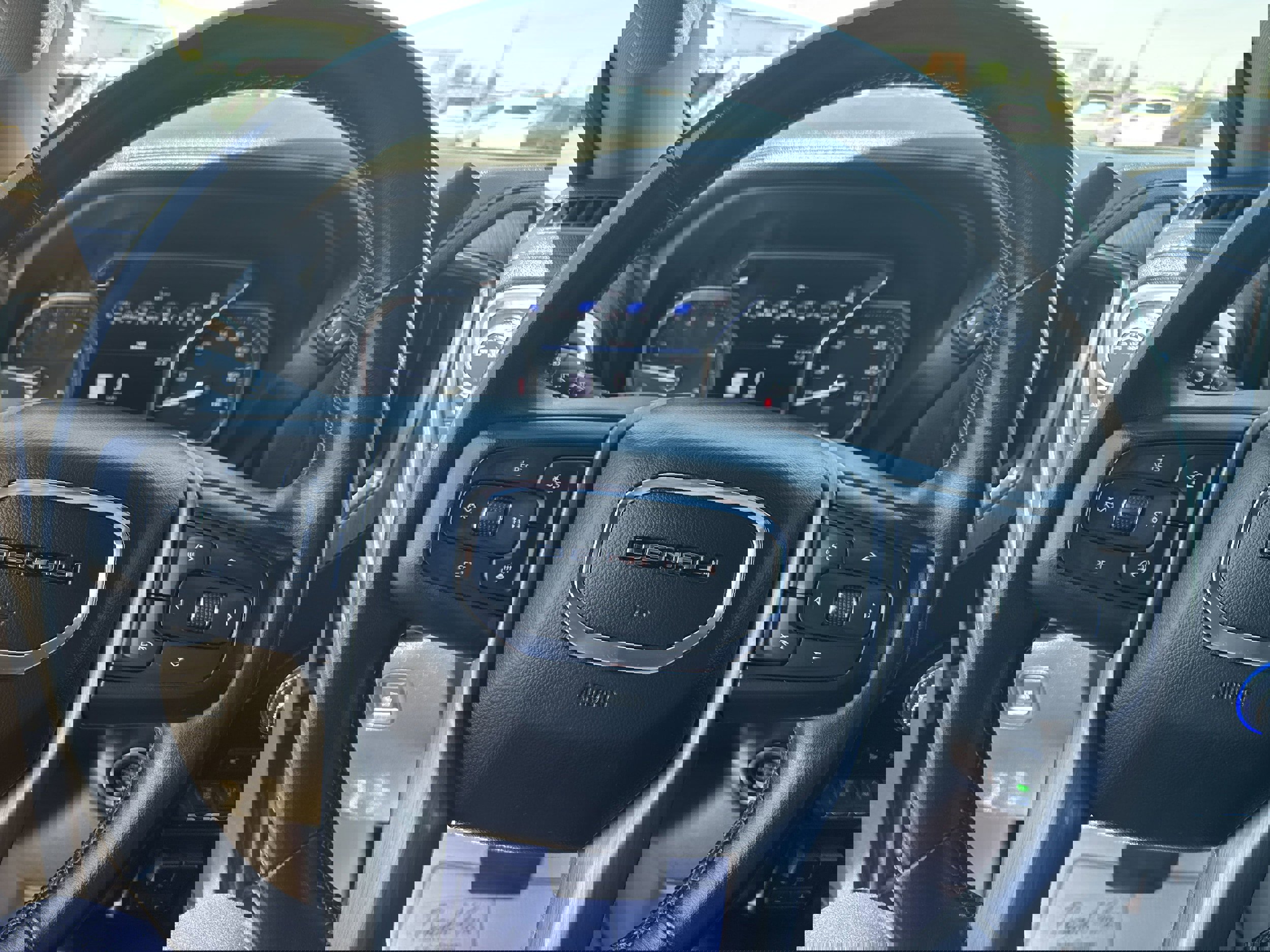 Used 2023 GMC Sierra 2500 Denali w/ Denali Ultimate Package image 15