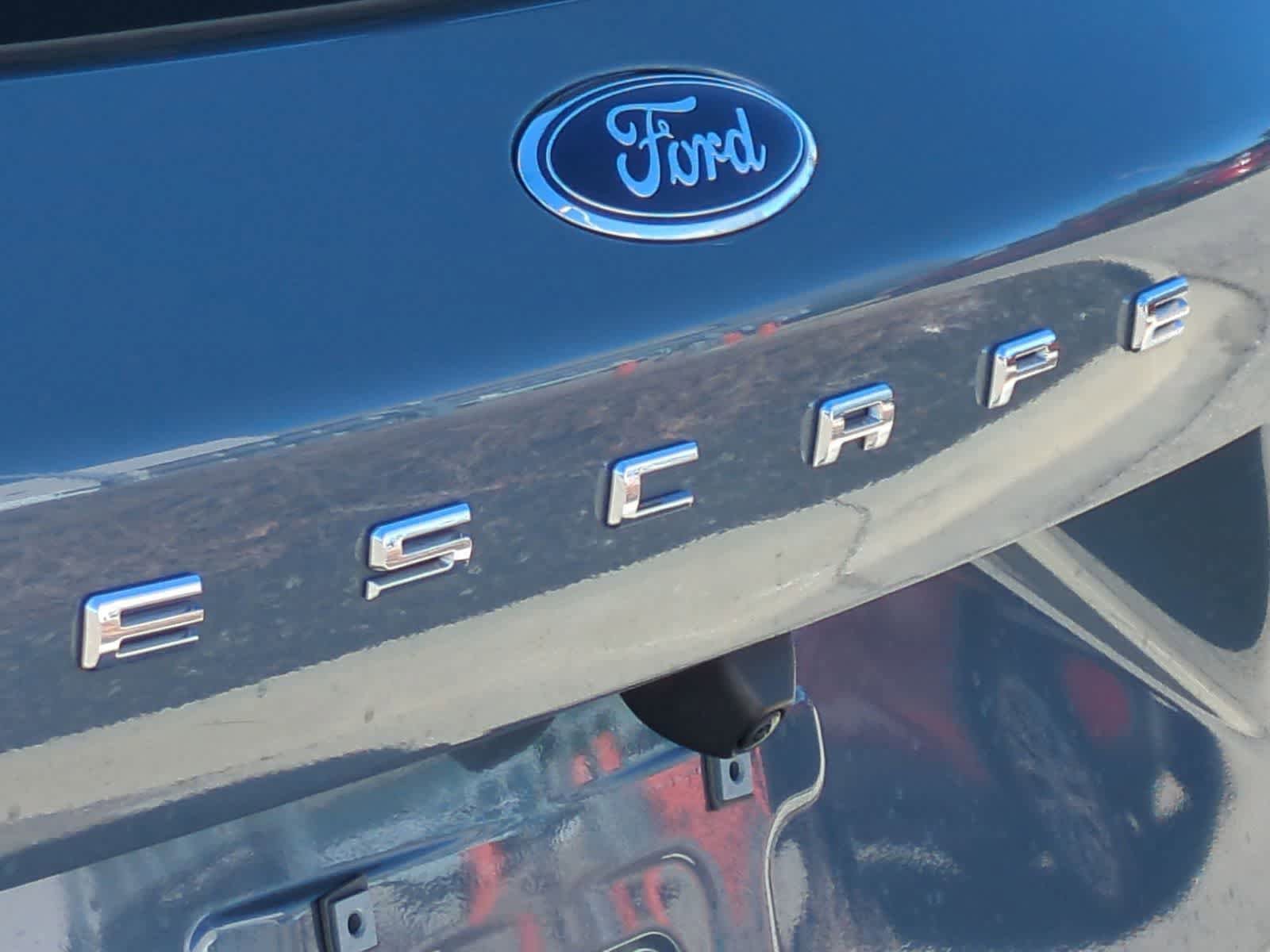 Certified 2023 Ford Escape Active AWD/4WD image 13