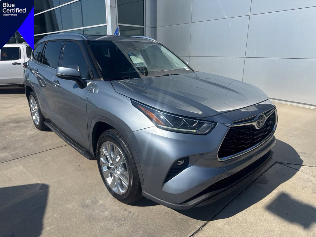 Used 2023 Toyota Highlander Limited FWD image 1
