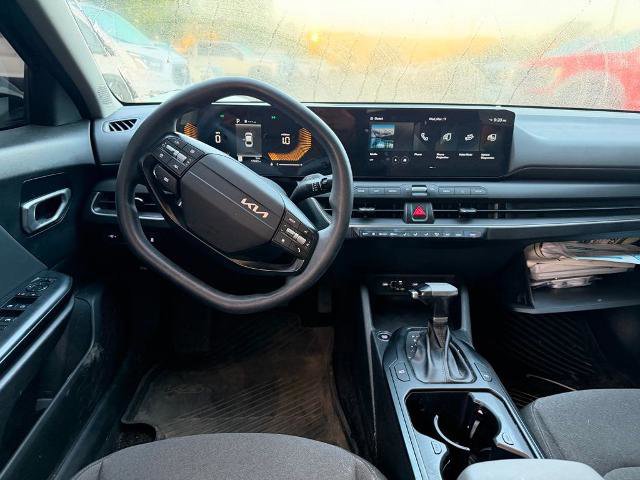 Used 2025 Kia K4 LXS image 6