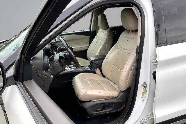 Certified 2021 Ford Explorer Platinum w/ Equipment Group 601A AWD/4WD image 25
