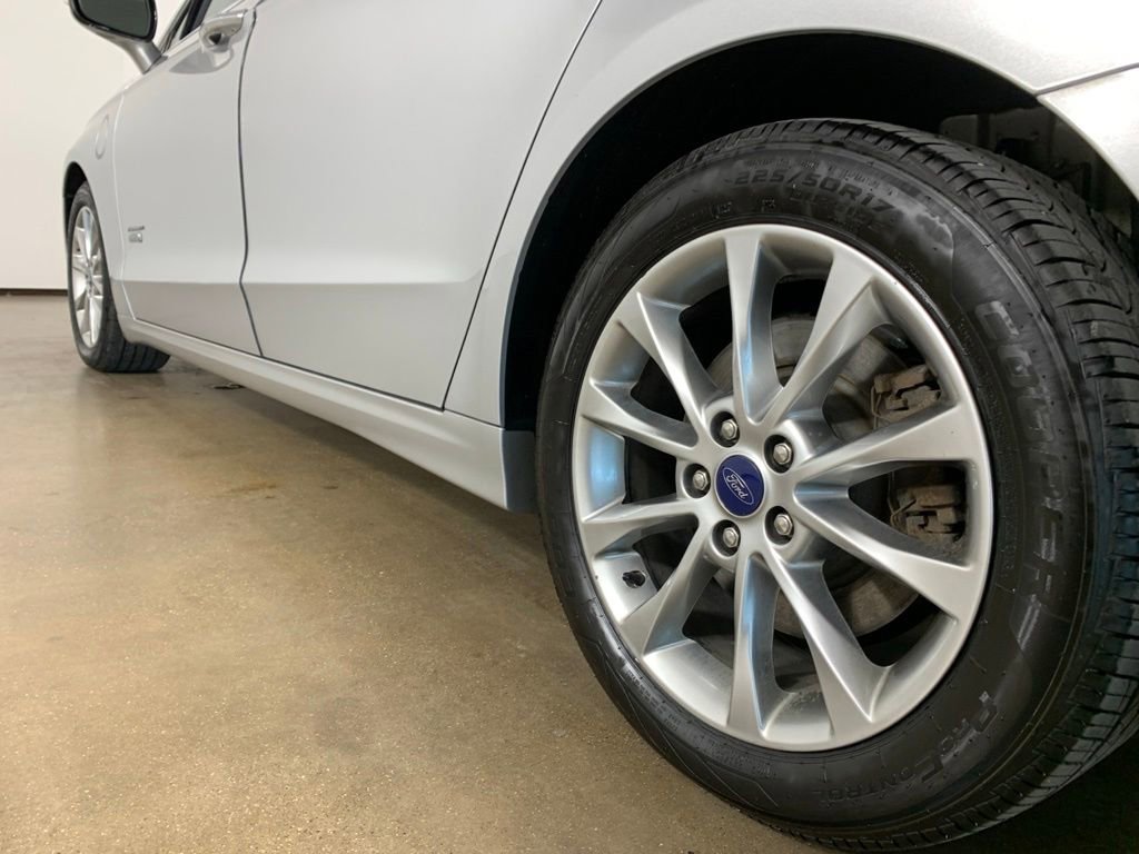 Certified 2017 Ford Fusion Energi SE FWD image 14