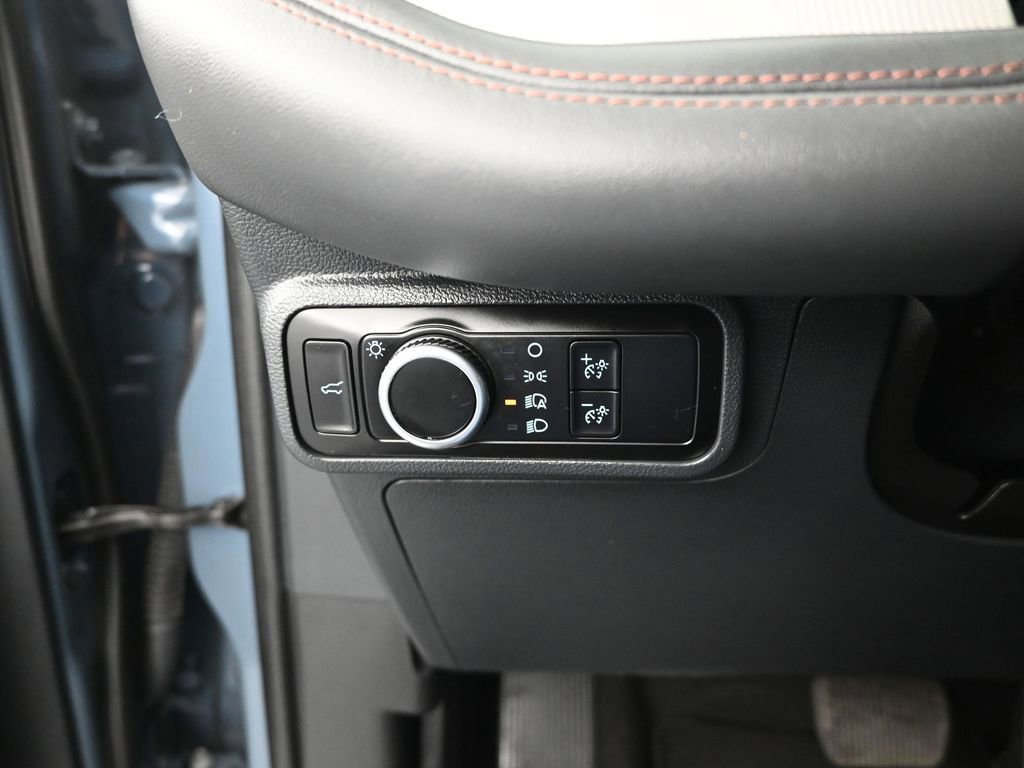 Certified 2025 Ford Explorer Active RWD image 40