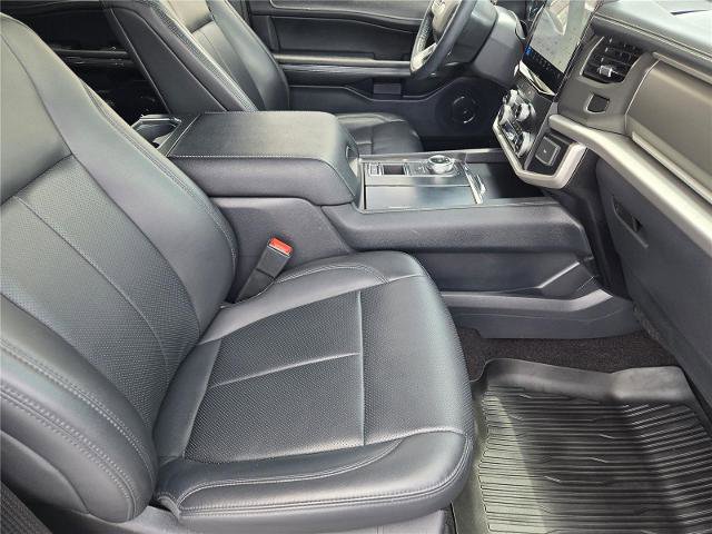 Certified 2023 Ford Expedition XLT RWD image 13
