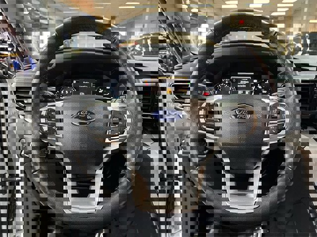 Certified 2023 Ford Explorer XLT w/ Equipment Group 202A image 6