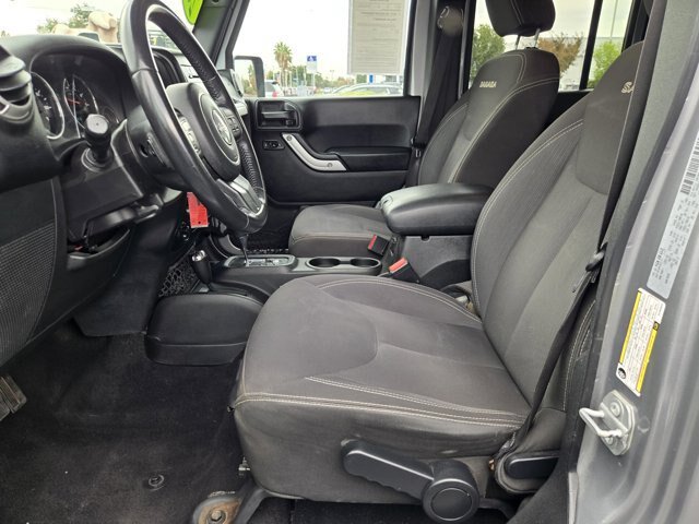 Used 2017 Jeep Wrangler Unlimited Sahara AWD/4WD image 25
