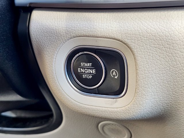 Used 2021 Mercedes-Benz GLS 450 4MATIC image 26