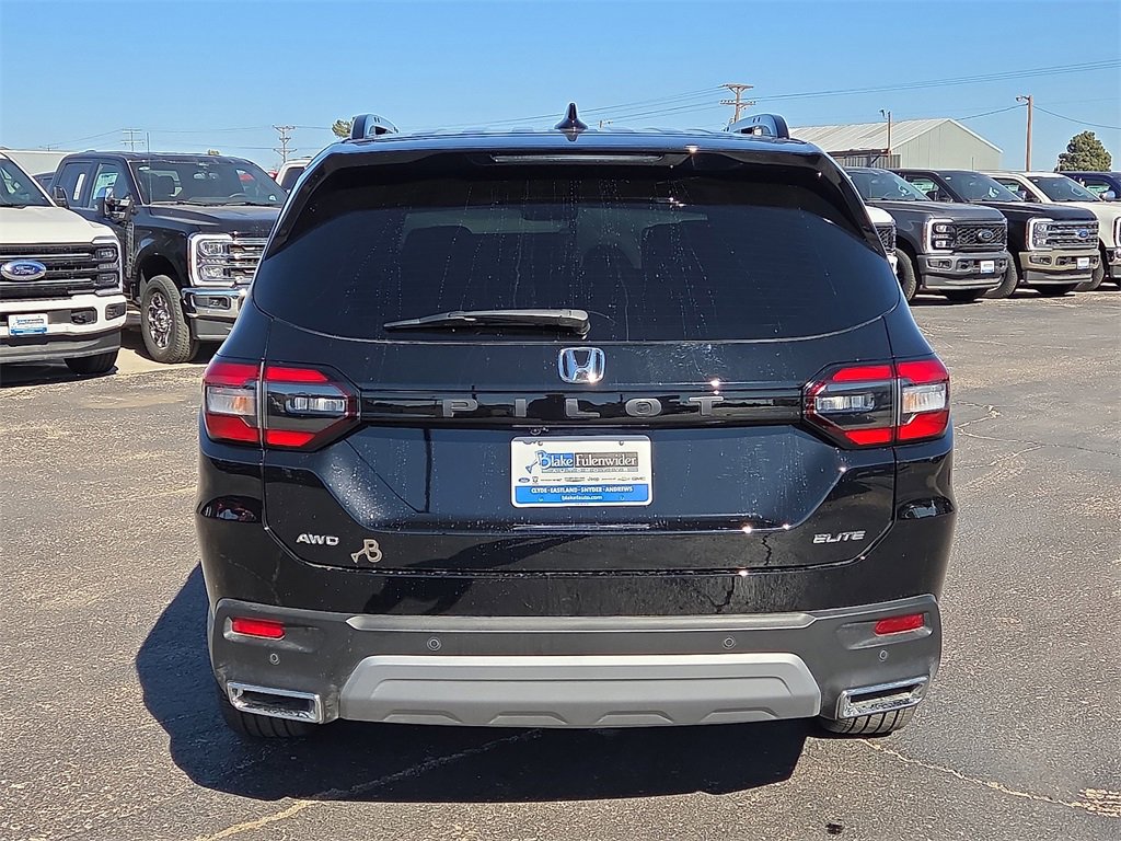 Used 2025 Honda Pilot Elite image 4
