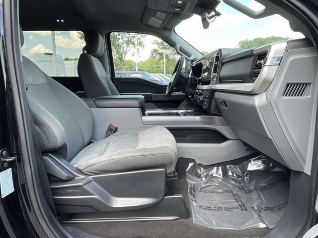 Certified 2024 Ford F250 XLT w/ Black Appearance Package AWD/4WD image 30