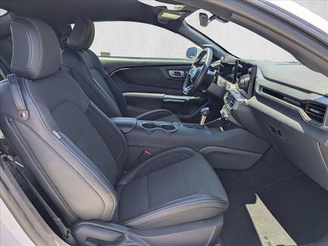 Certified 2025 Ford Mustang Coupe RWD image 18