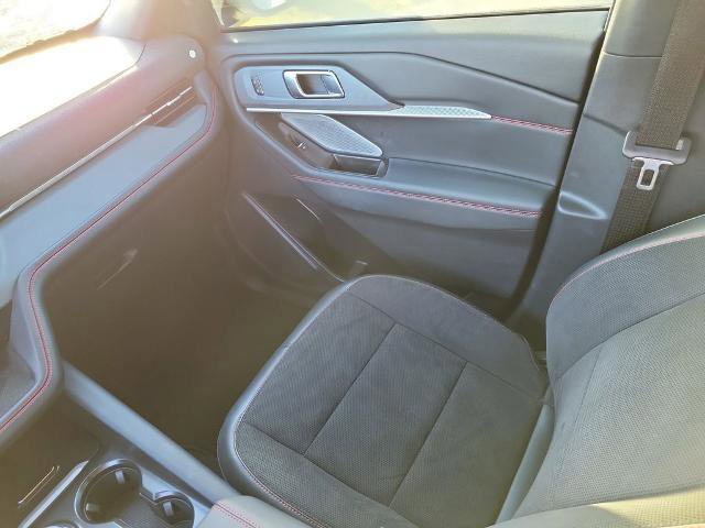 Certified 2025 Ford Explorer ST image 19