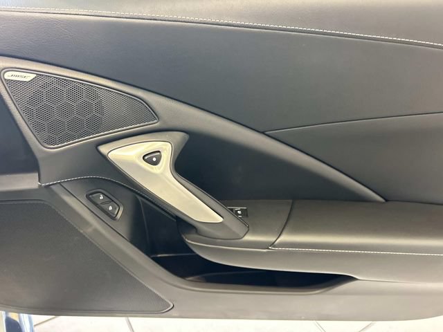 Used 2019 Chevrolet Corvette Stingray Coupe RWD image 18