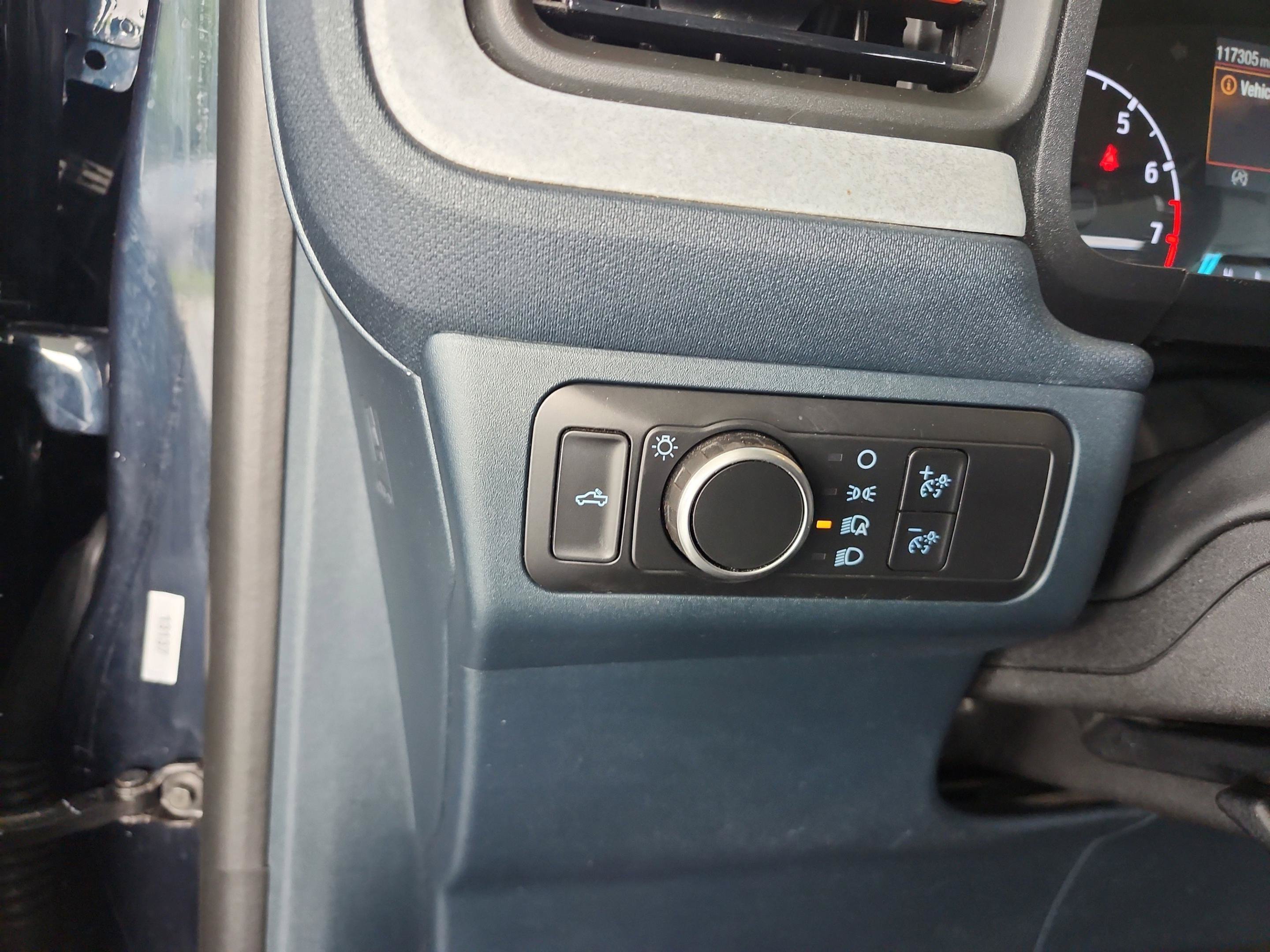 Certified 2022 Ford Maverick XLT w/ XLT Luxury Package FWD image 12