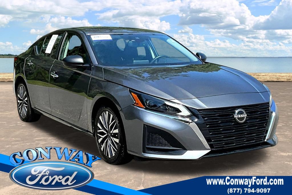 Used 2025 Nissan Altima 2.5 SV