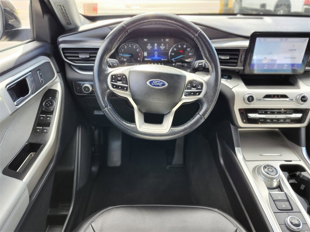 Certified 2022 Ford Explorer XLT w/ Equipment Group 202A image 13