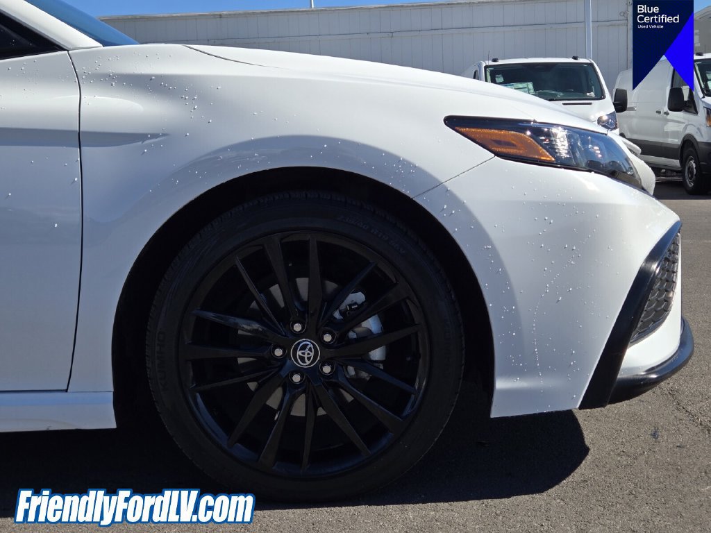 Used 2023 Toyota Camry SE FWD image 9