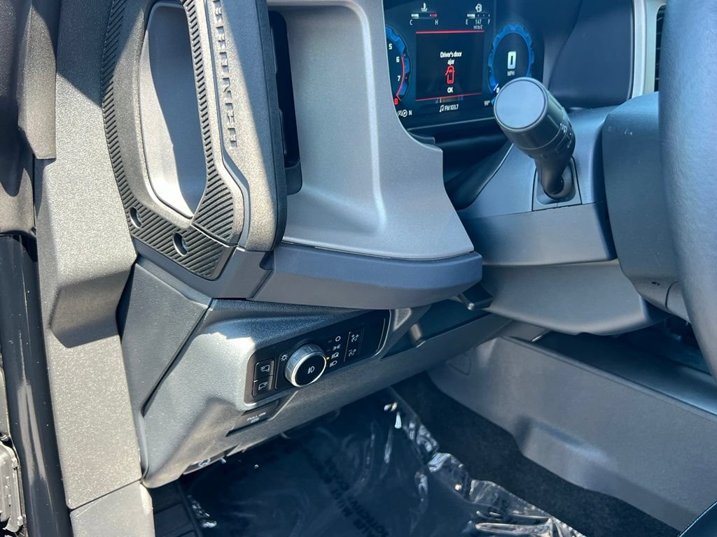 Certified 2025 Ford Bronco Outer Banks AWD/4WD image 14