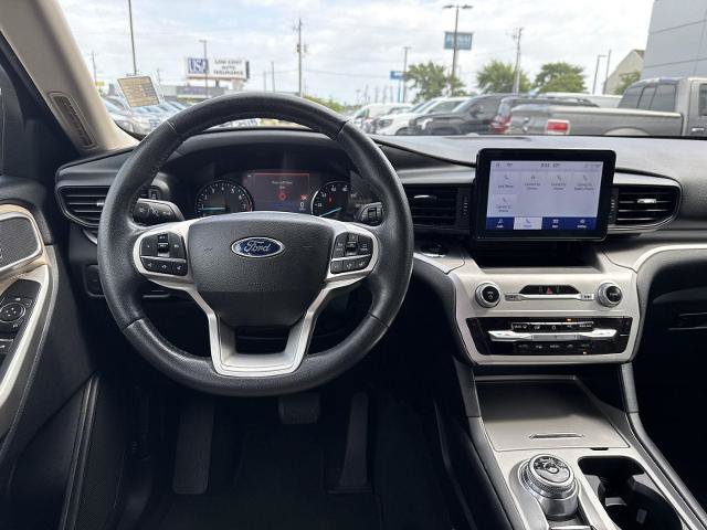 Certified 2022 Ford Explorer XLT AWD/4WD image 6