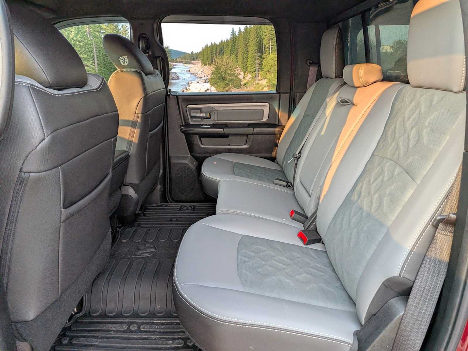 Used 2018 RAM 2500 Power Wagon w/ Luxury Group AWD/4WD image 16
