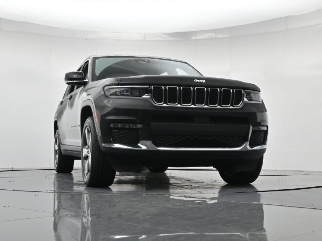 Used 2022 Jeep Grand Cherokee L Limited AWD/4WD image 31
