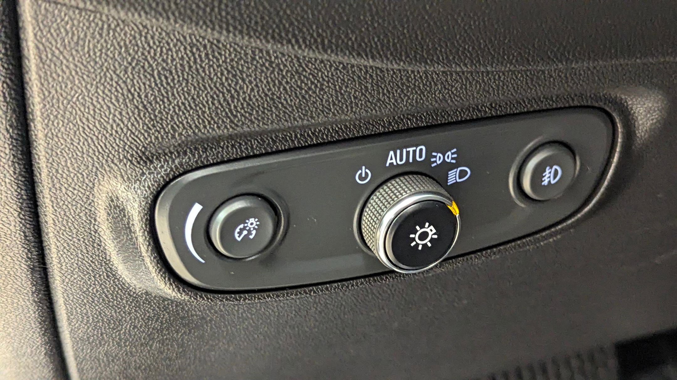 Used 2020 Chevrolet Equinox LT image 17