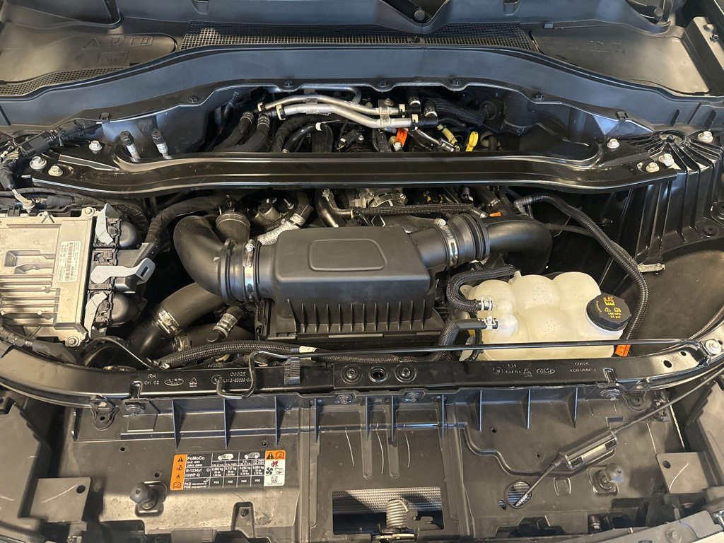 Certified 2024 Ford Explorer Platinum w/ Technology Package image 17