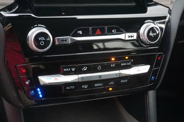 Certified 2022 Ford Explorer Limited w/ Equipment Group 301A image 23