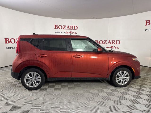 Used 2022 Kia Soul LX image 6