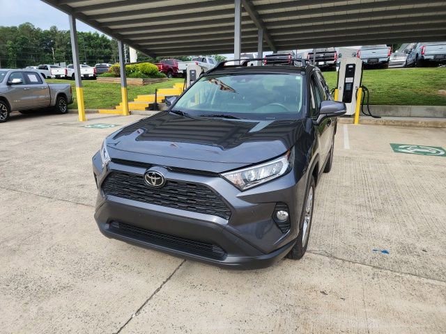 Used 2021 Toyota RAV4 XLE Premium AWD/4WD image 3