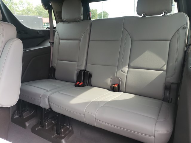 Used 2022 Chevrolet Tahoe LT w/ Luxury Package AWD/4WD image 15