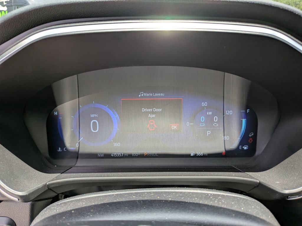 Certified 2020 Ford Escape Titanium w/ Titanium Premium Package 2.0 FWD image 33