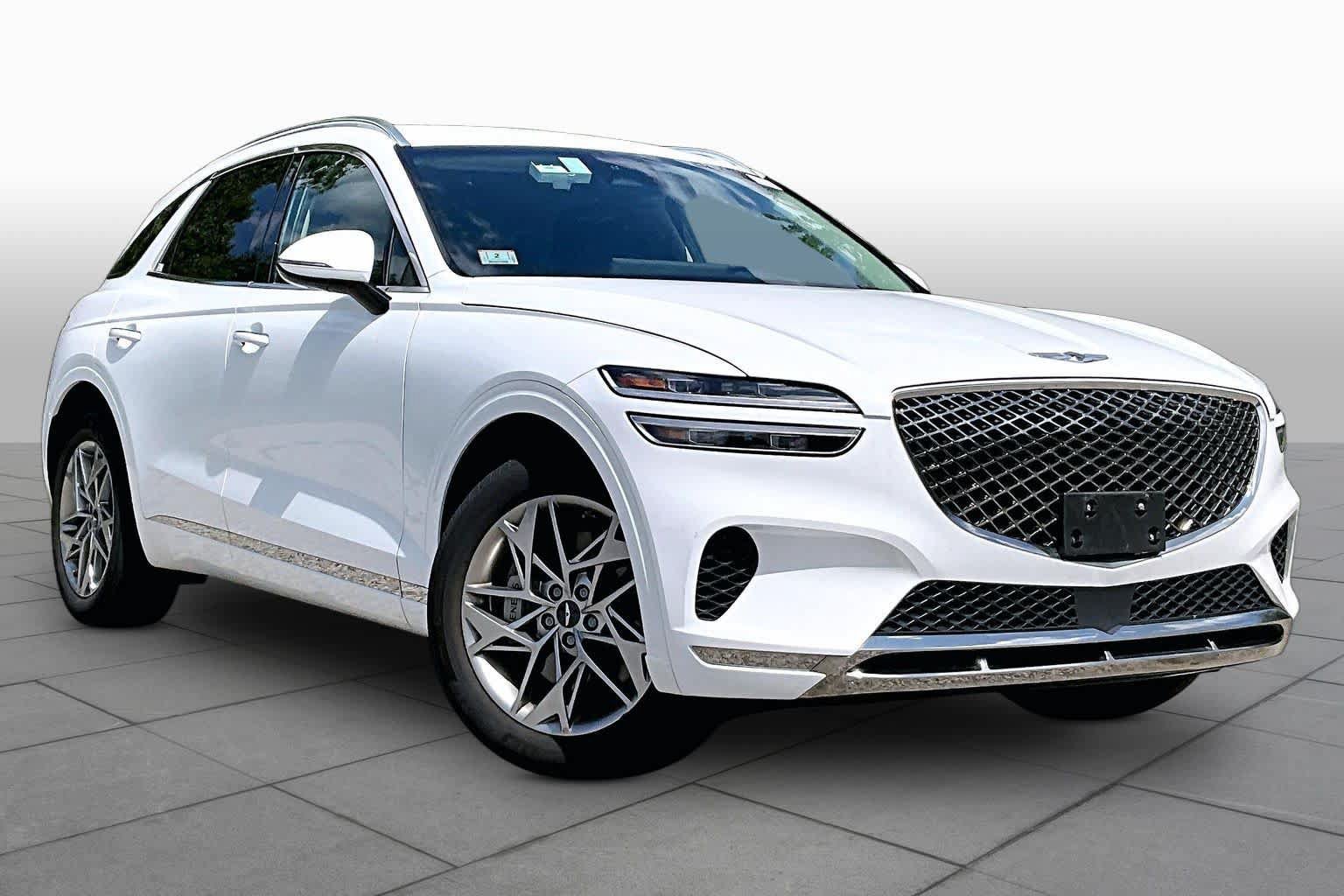 Used 2025 Genesis GV70 2.5T AWD/4WD image 3