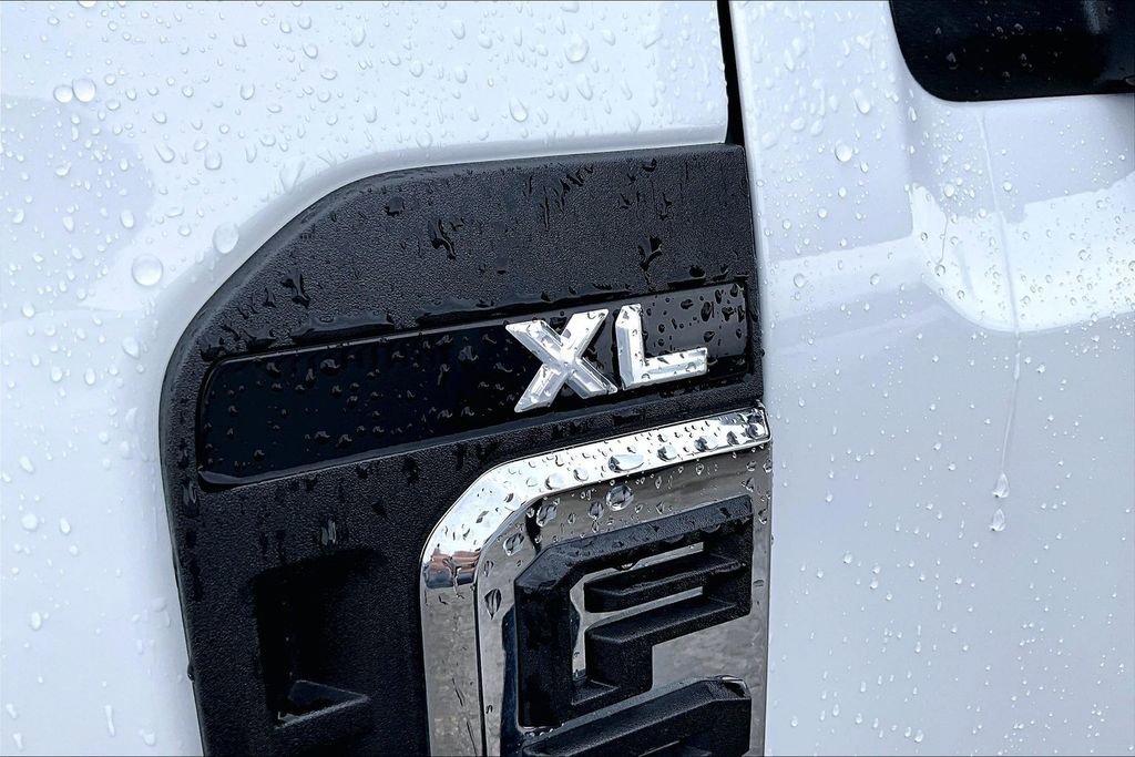 Certified 2023 Ford F250 XL w/ XL Chrome Package AWD/4WD image 8