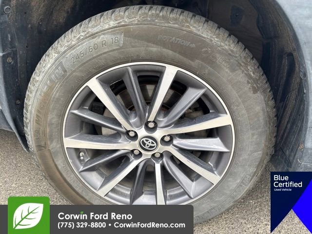 Used 2019 Toyota Highlander XLE AWD/4WD image 20