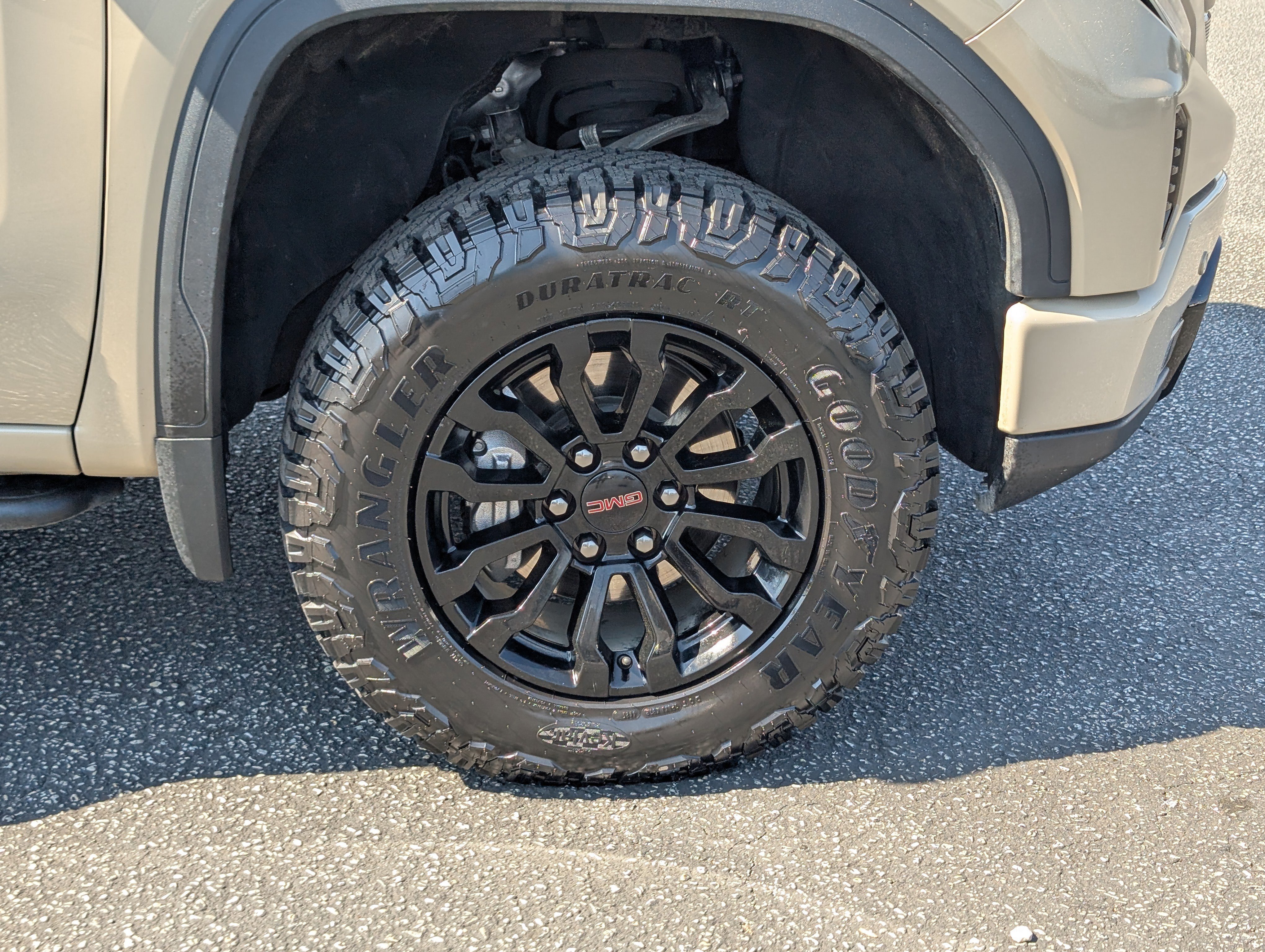 Used 2023 GMC Sierra 1500 AT4X AWD/4WD image 12