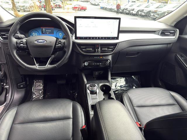 Certified 2025 Ford Escape Platinum AWD/4WD image 23