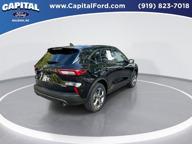 Certified 2025 Ford Escape ST-Line Select AWD/4WD image 8