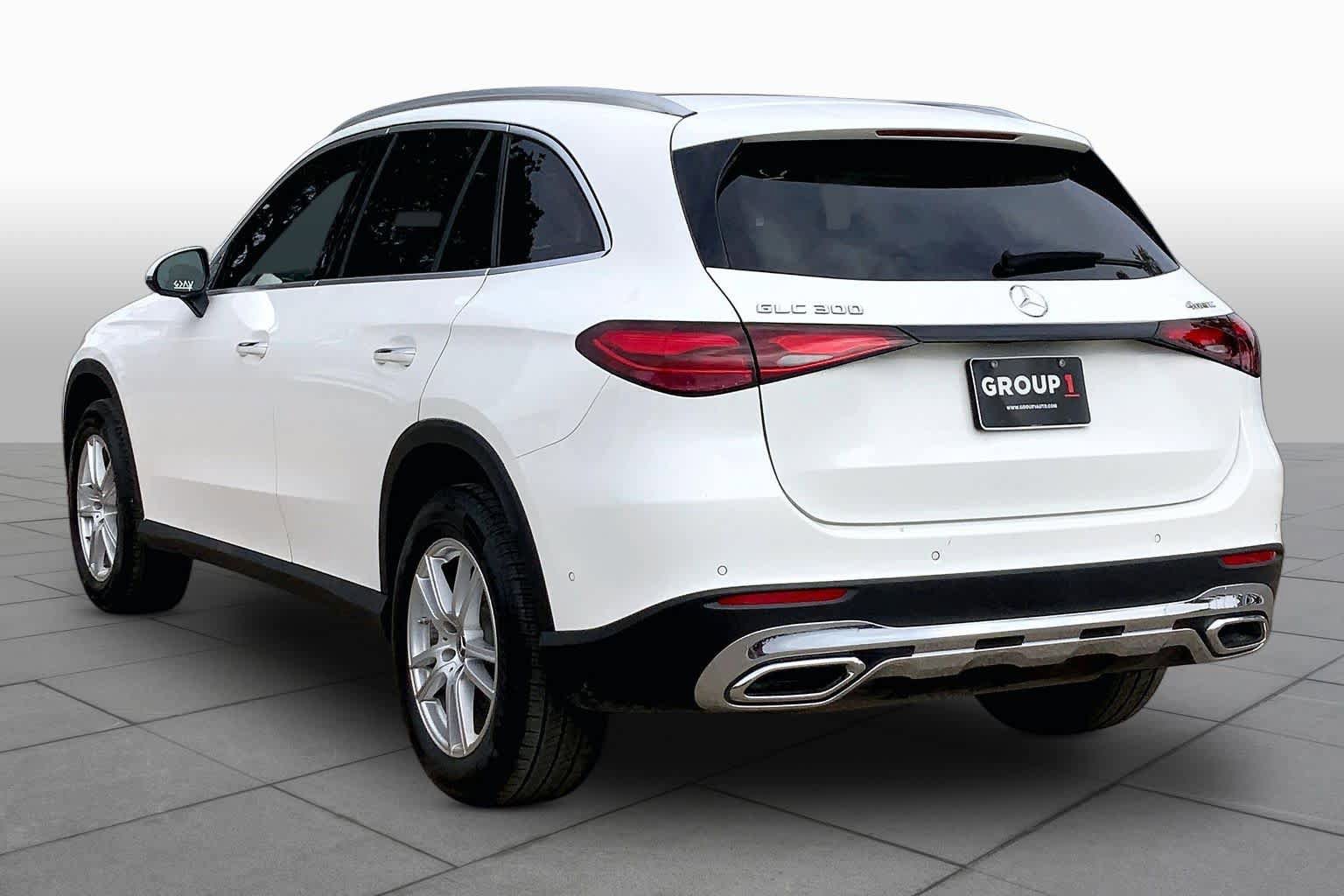 Used 2025 Mercedes-Benz GLC 300 4MATIC image 12
