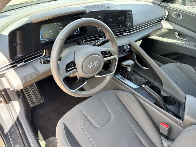 Used 2025 Hyundai Elantra Sport w/ Cargo Package image 19