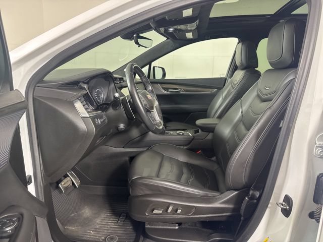 Used 2022 Cadillac XT5 Sportv w/ Platinum Package AWD/4WD image 11